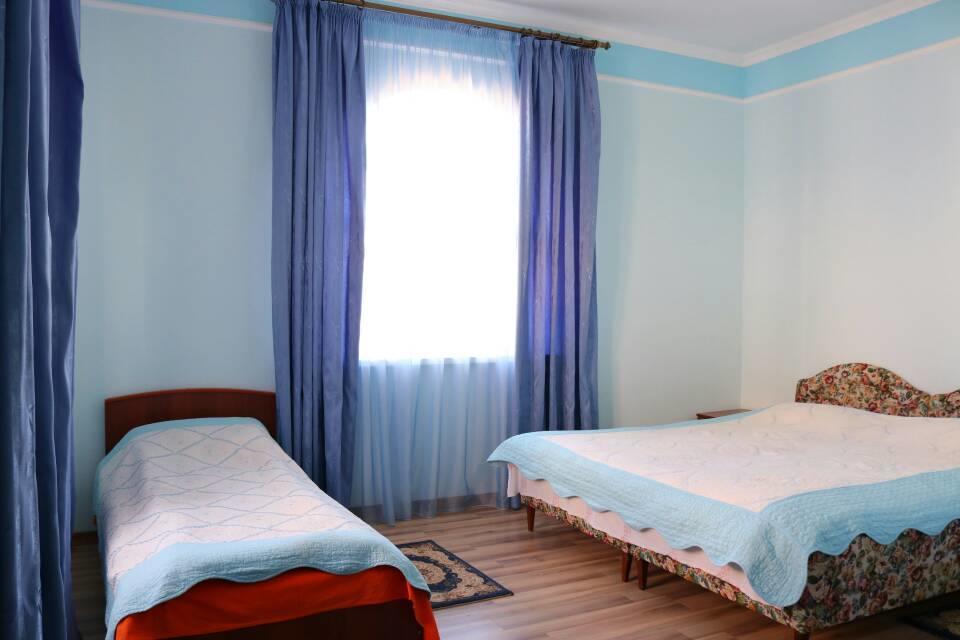 Гостевой Дом "Ысык-Куль - Светлана" Cholpon-Ata Exterior photo